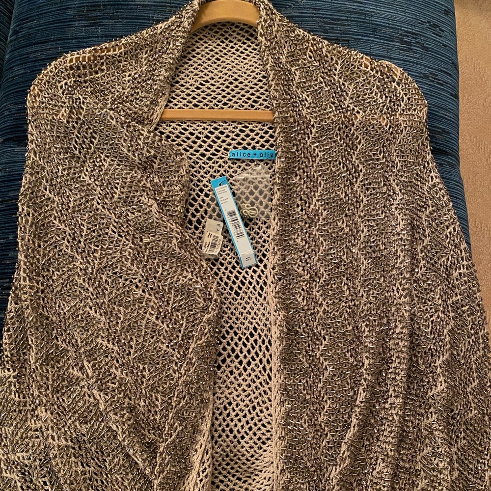 Alice and Olivia top. NEW WITH TAGS!!